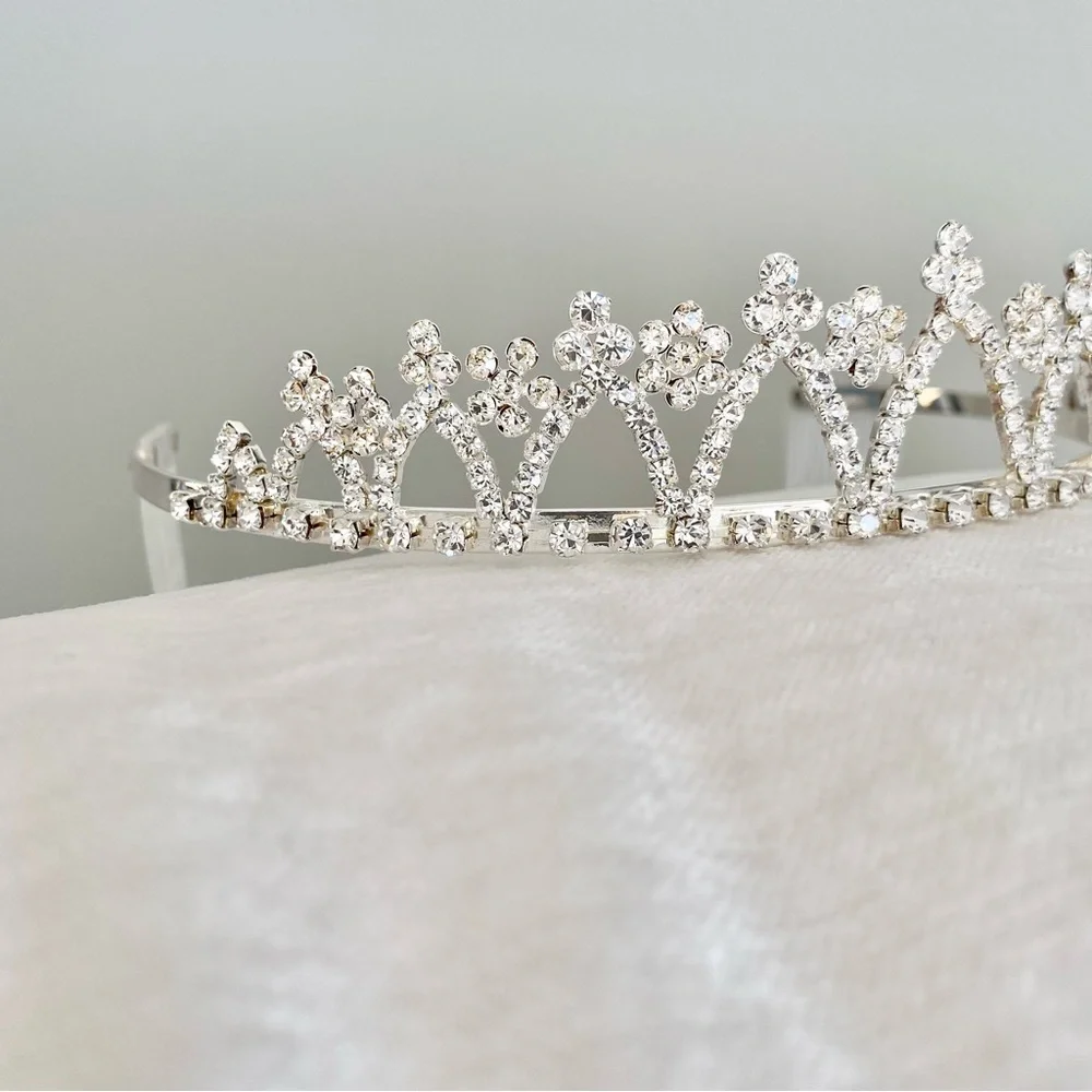 David's Bridal Sparkling Silver Rhinestone Tiara - Picture 3 of 7